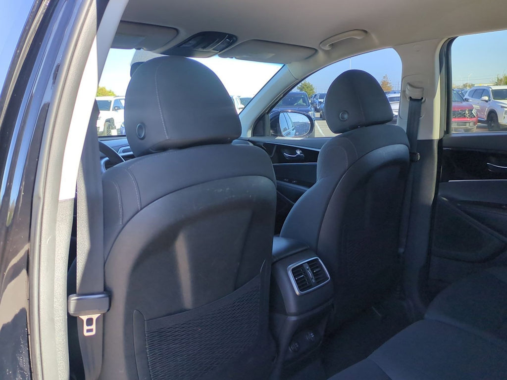 Thumbnail: 2020 Kia Sorento - 13