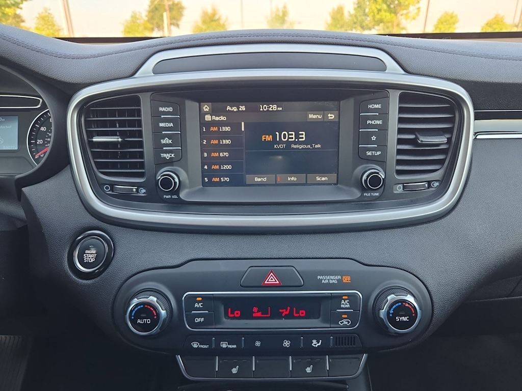 Thumbnail: 2020 Kia Sorento - 14