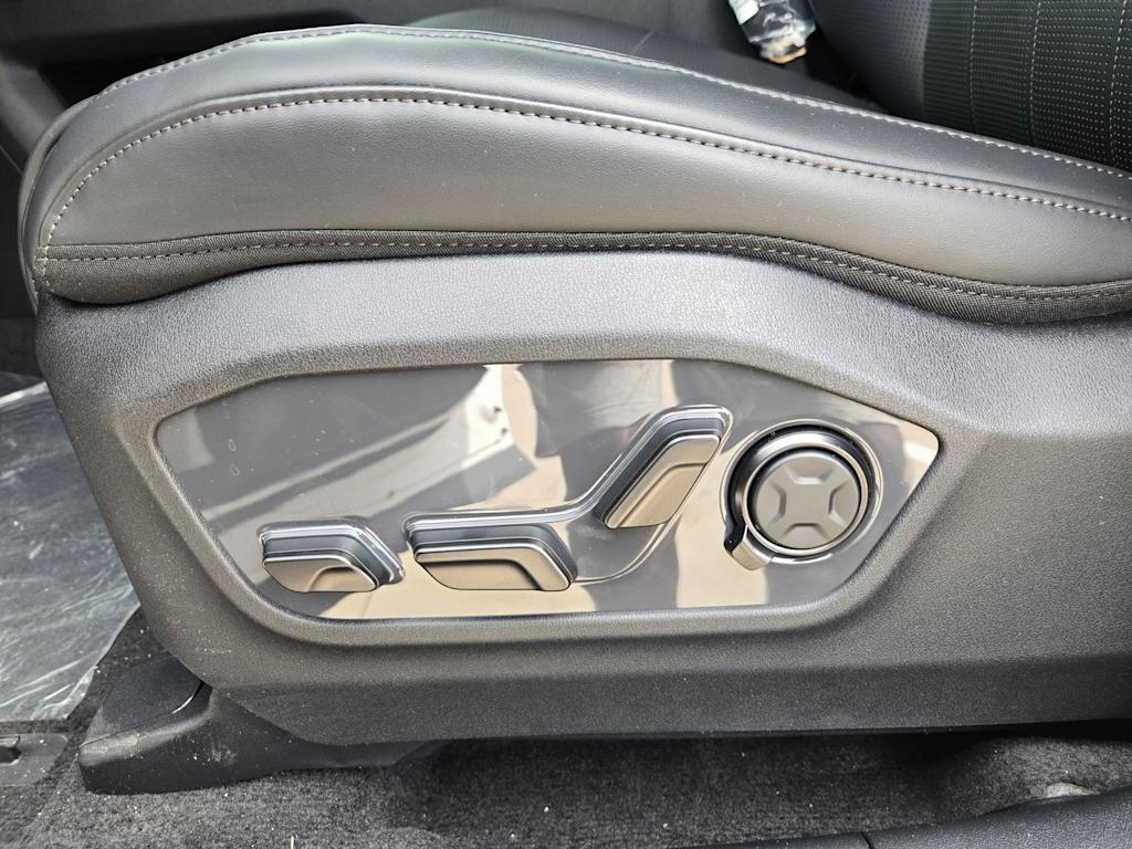 Thumbnail: 2027 Kia Telluride - 22