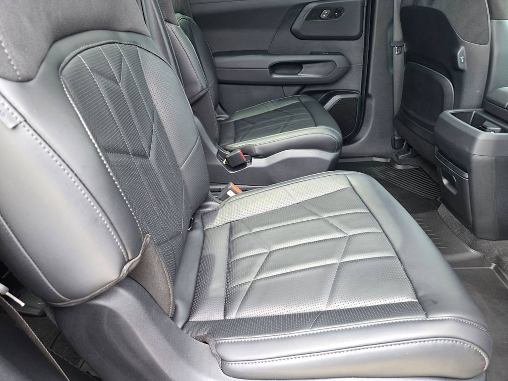 Thumbnail: 2027 Kia Telluride - 25
