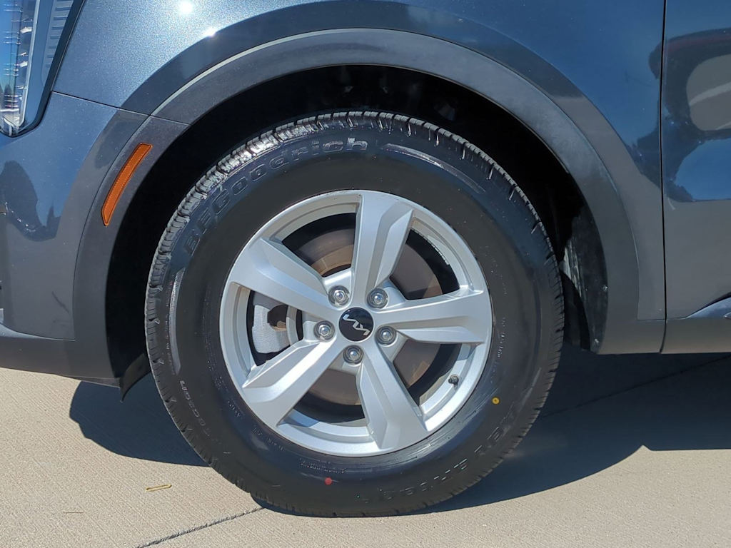 Thumbnail: 2025 Kia Sorento - 8