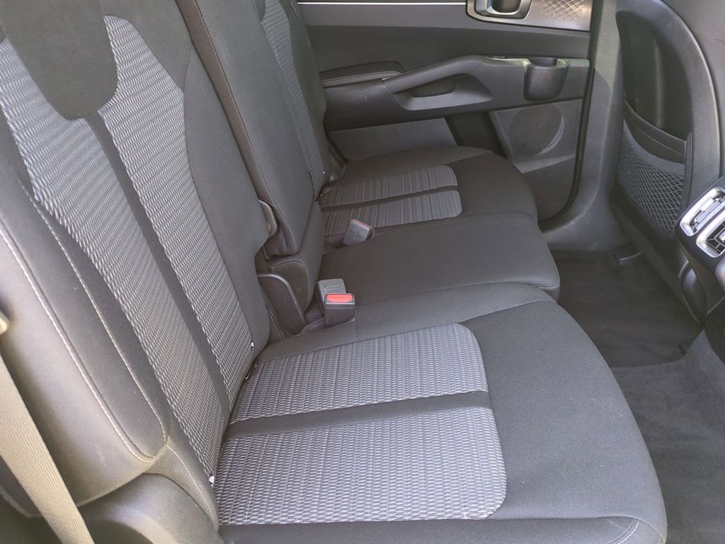 Thumbnail: 2025 Kia Sorento - 26