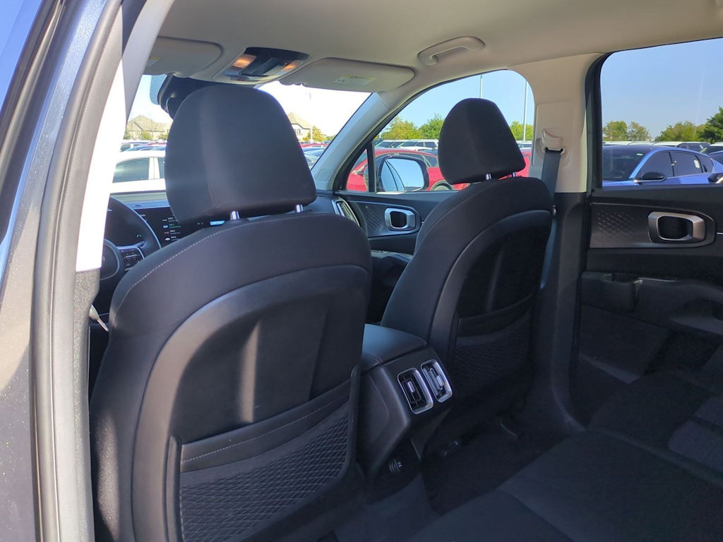 Thumbnail: 2025 Kia Sorento - 13