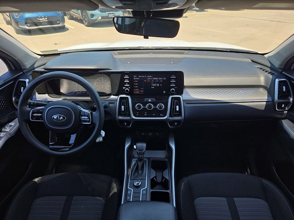 Thumbnail: 2021 Kia Sorento - 9