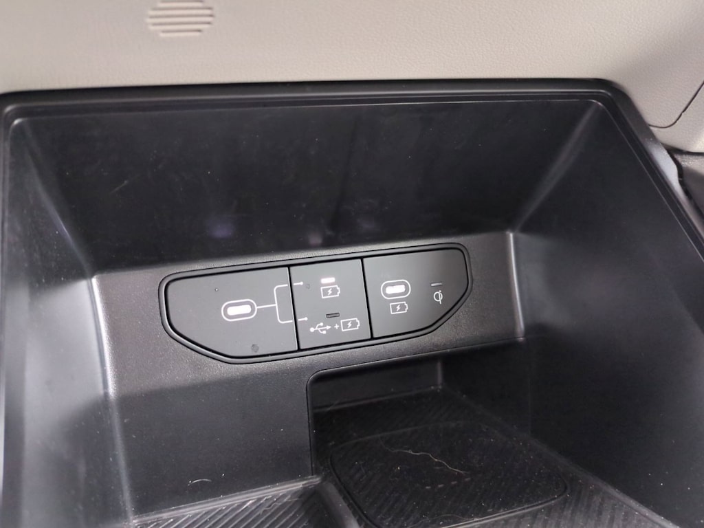 Thumbnail: 2024 Kia Sorento - 31