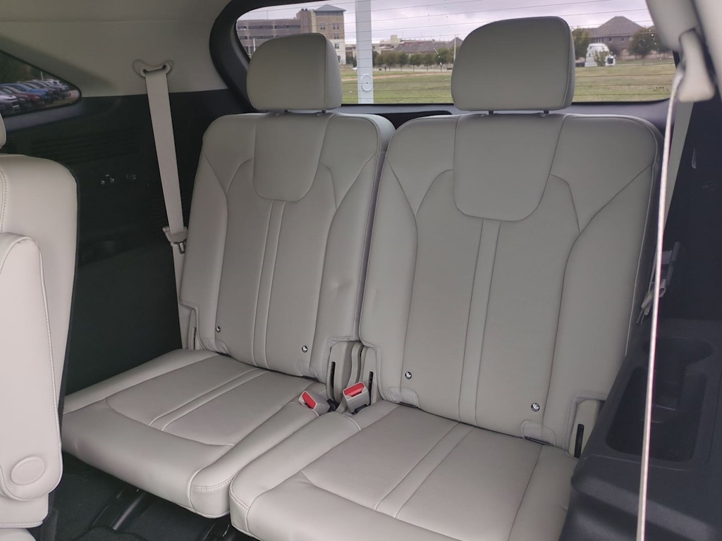 Thumbnail: 2024 Kia Sorento - 35