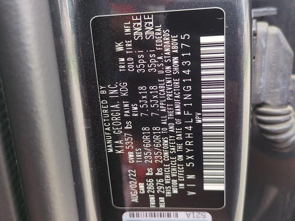 2022 Kia Sorento EX 19