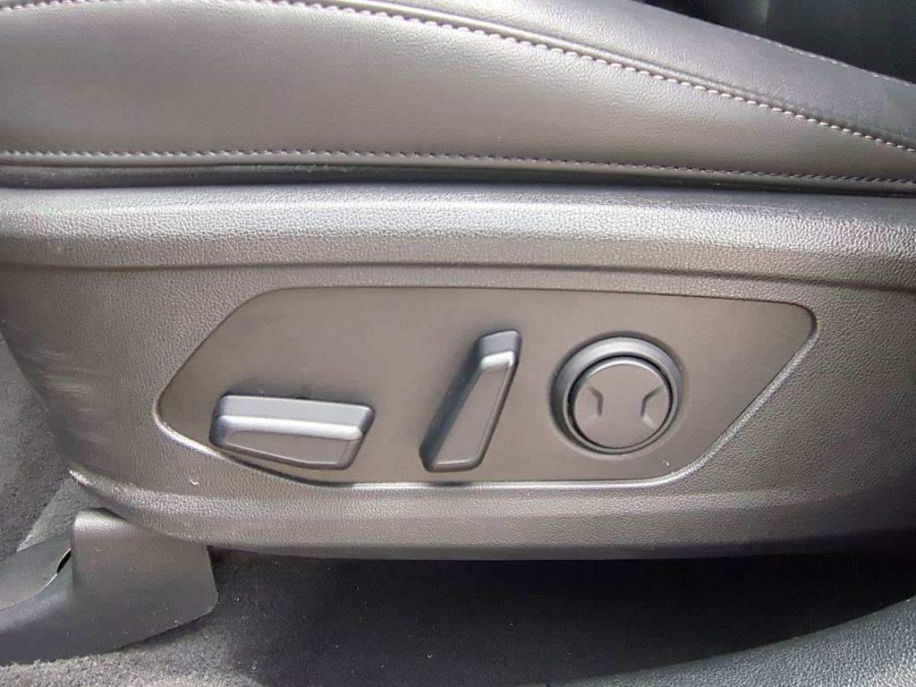 2022 Kia Sorento EX 24