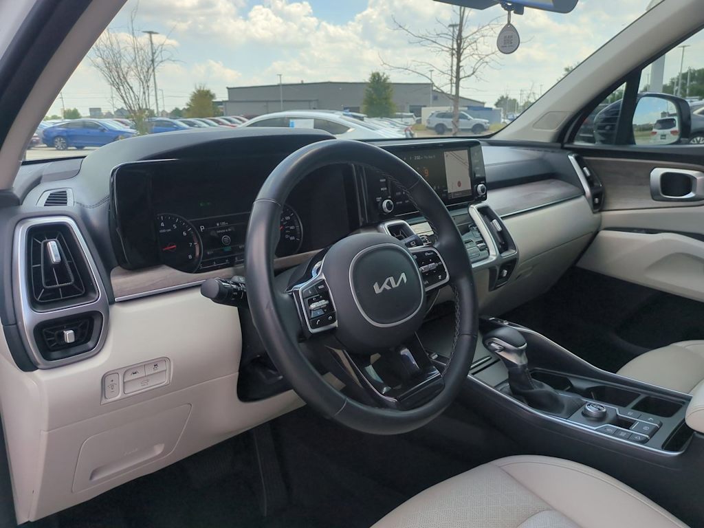 Thumbnail: 2022 Kia Sorento - 2