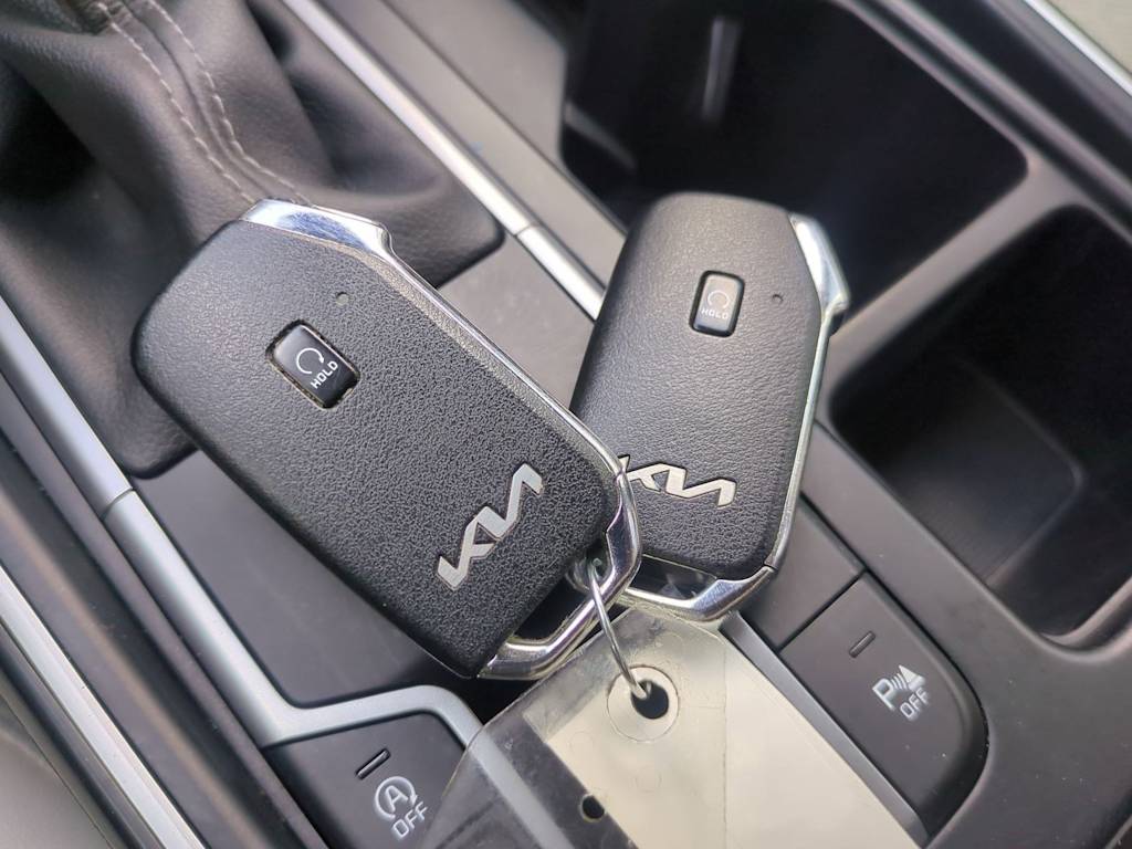 Thumbnail: 2022 Kia Sorento - 36