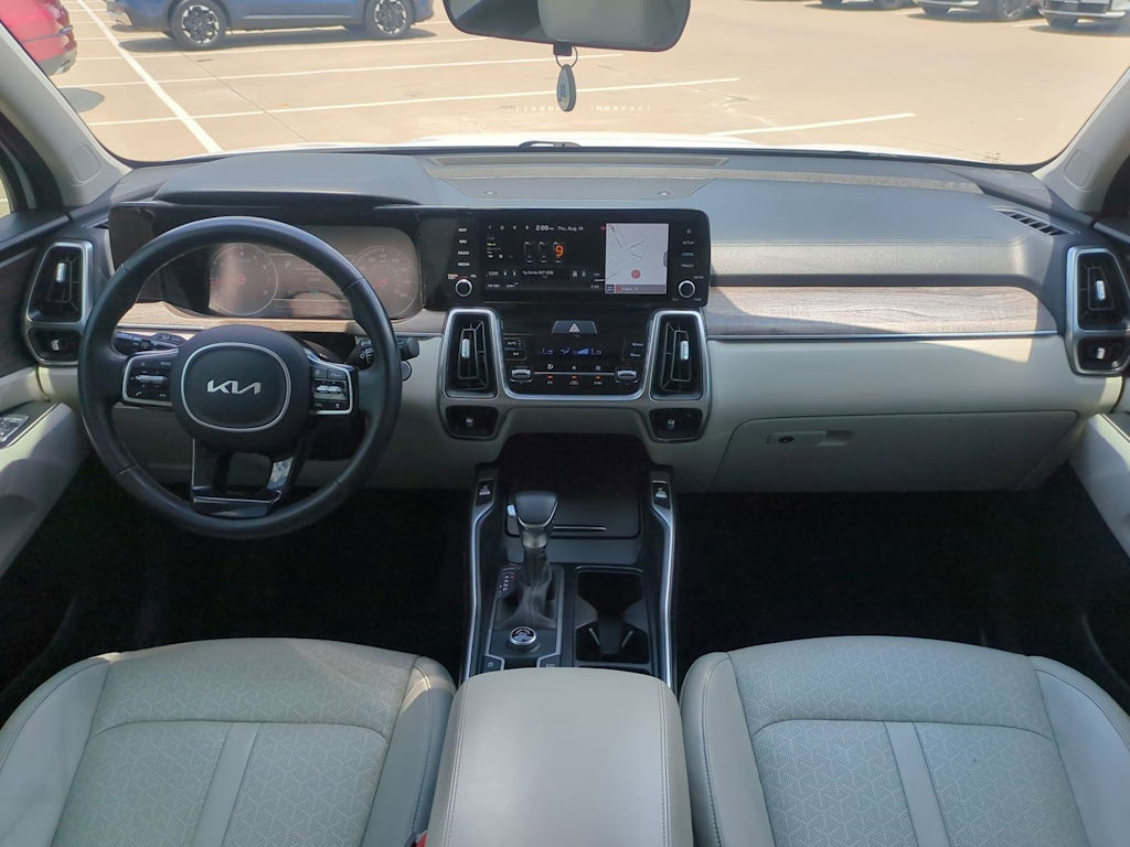 Thumbnail: 2022 Kia Sorento - 10