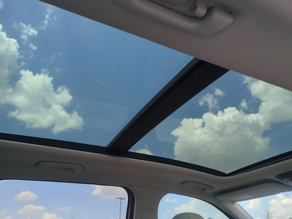 Thumbnail: 2022 Kia Sorento - 27