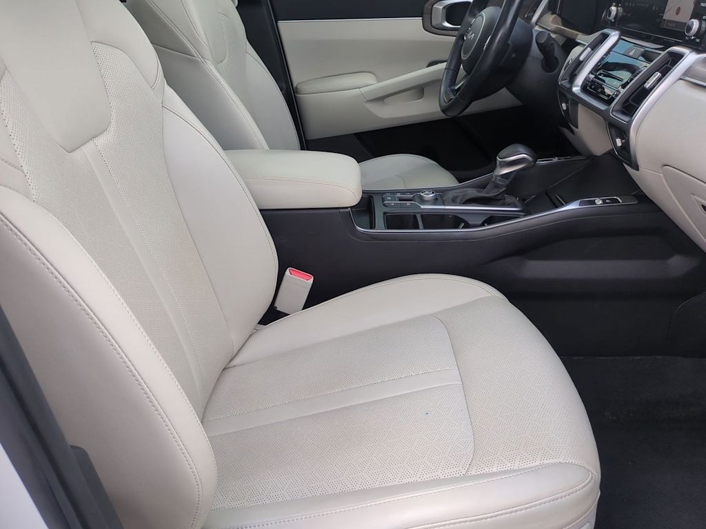 Thumbnail: 2022 Kia Sorento - 12