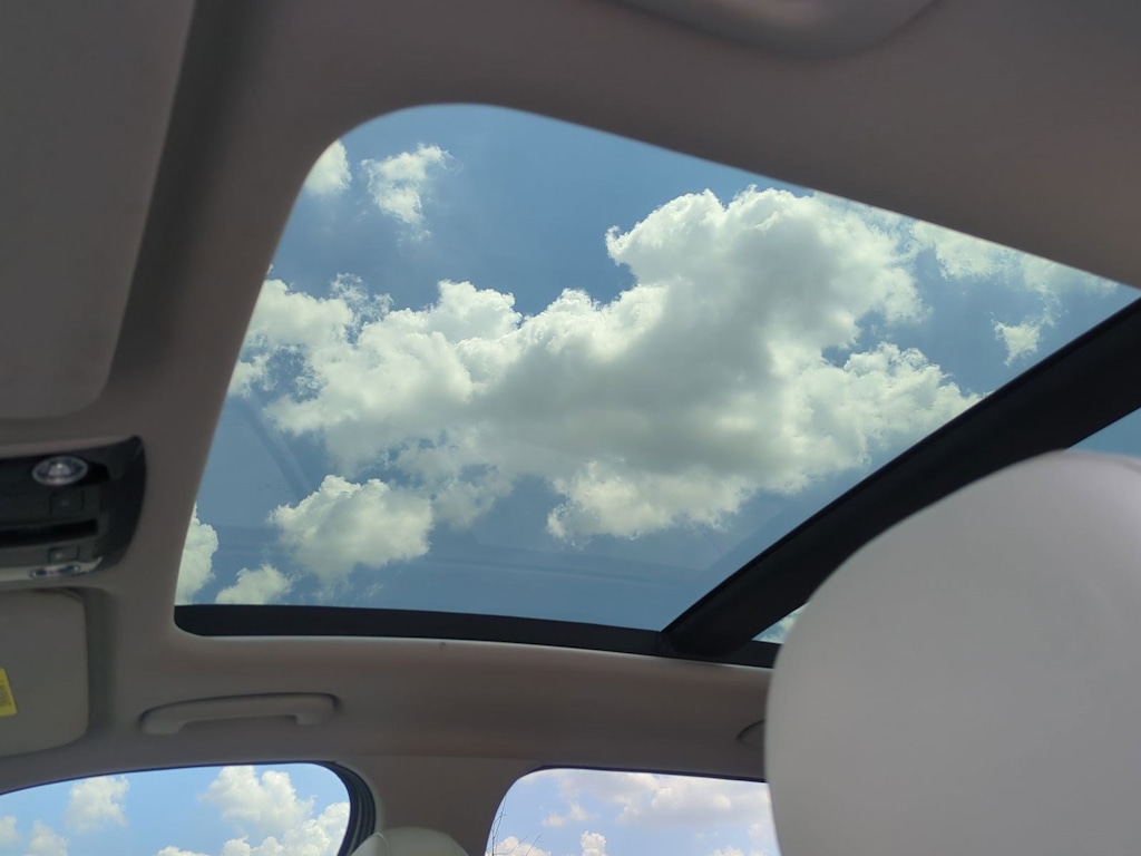 Thumbnail: 2022 Kia Sorento - 24