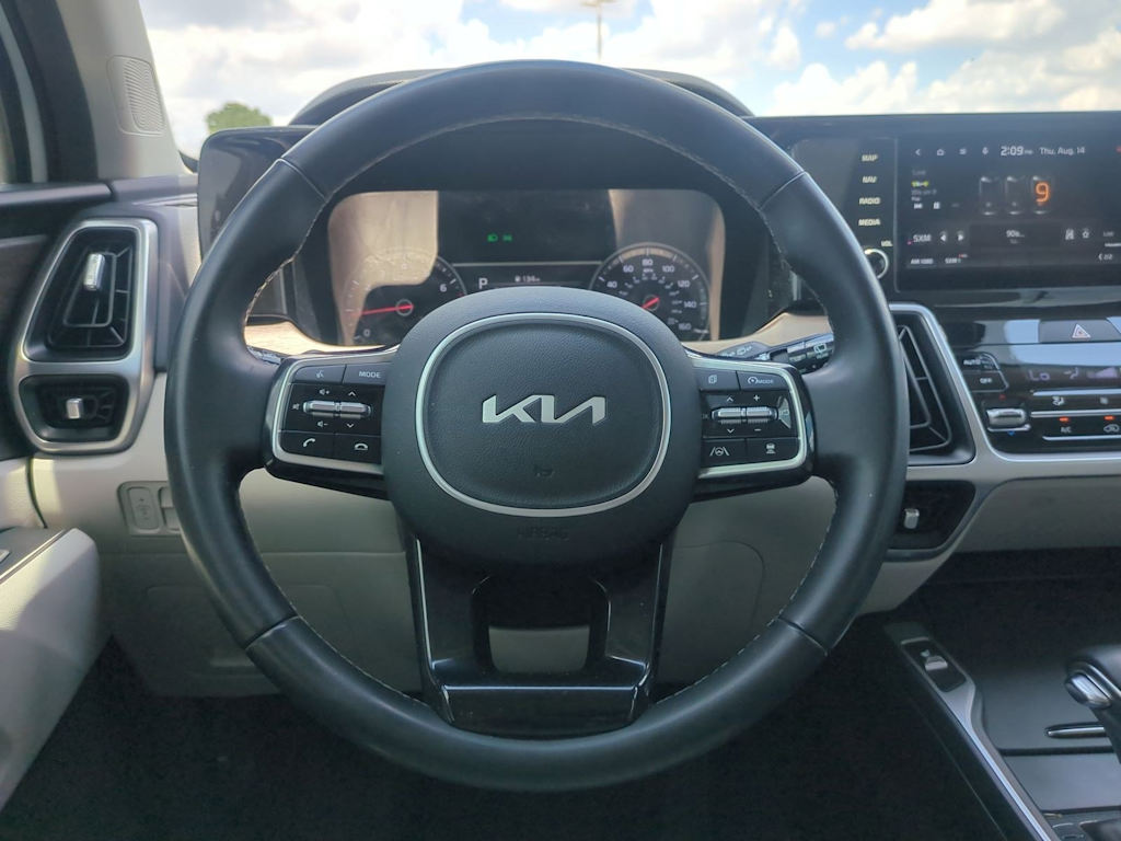 Thumbnail: 2022 Kia Sorento - 14
