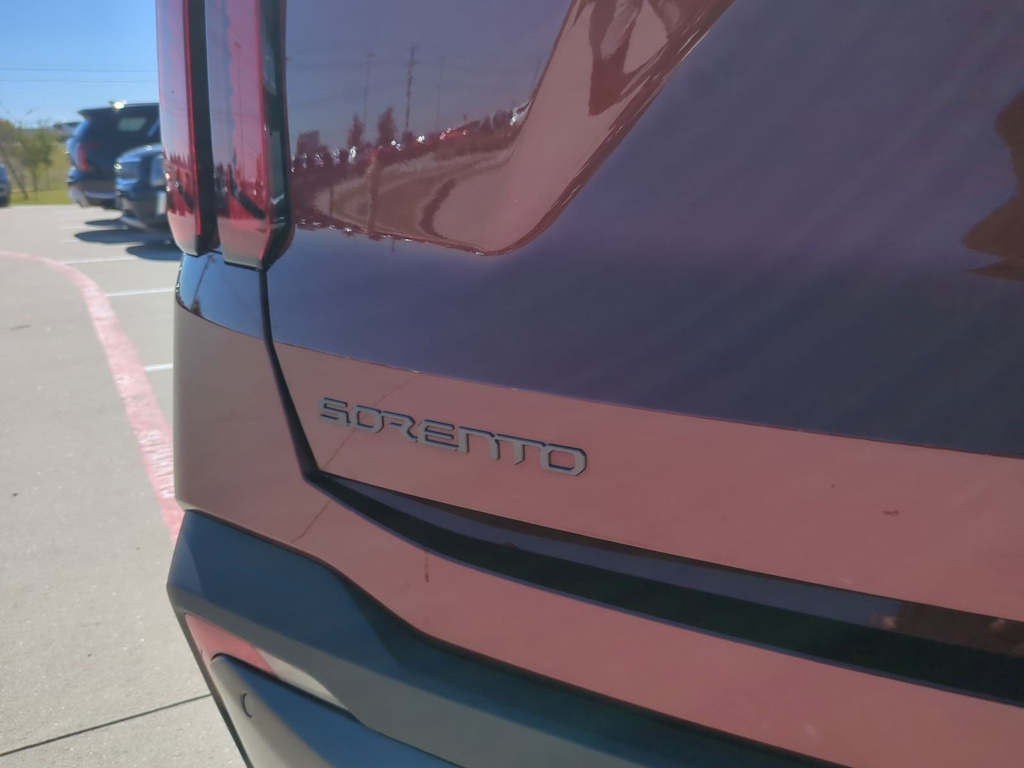 Thumbnail: 2025 Kia Sorento - 7