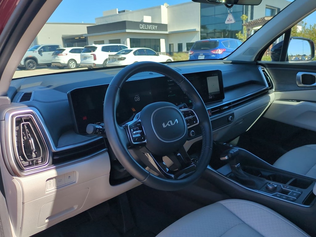 Thumbnail: 2025 Kia Sorento - 2