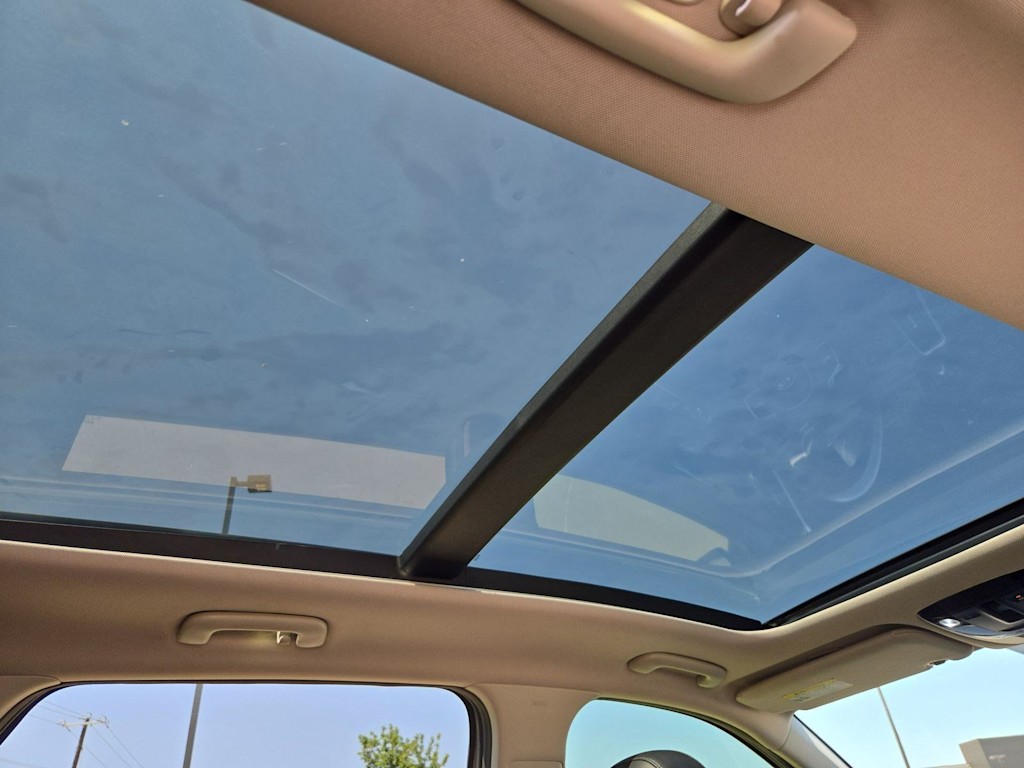 Thumbnail: 2021 Kia Sorento - 23