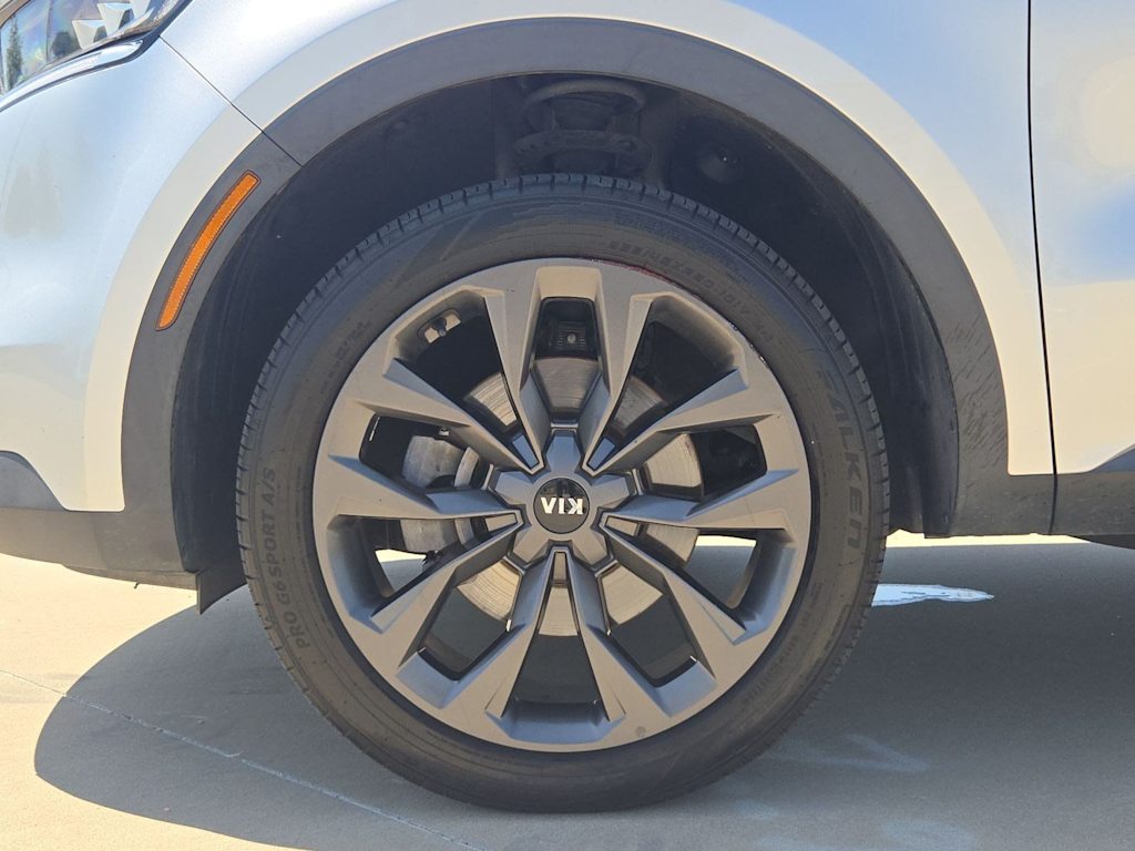 Thumbnail: 2021 Kia Sorento - 8