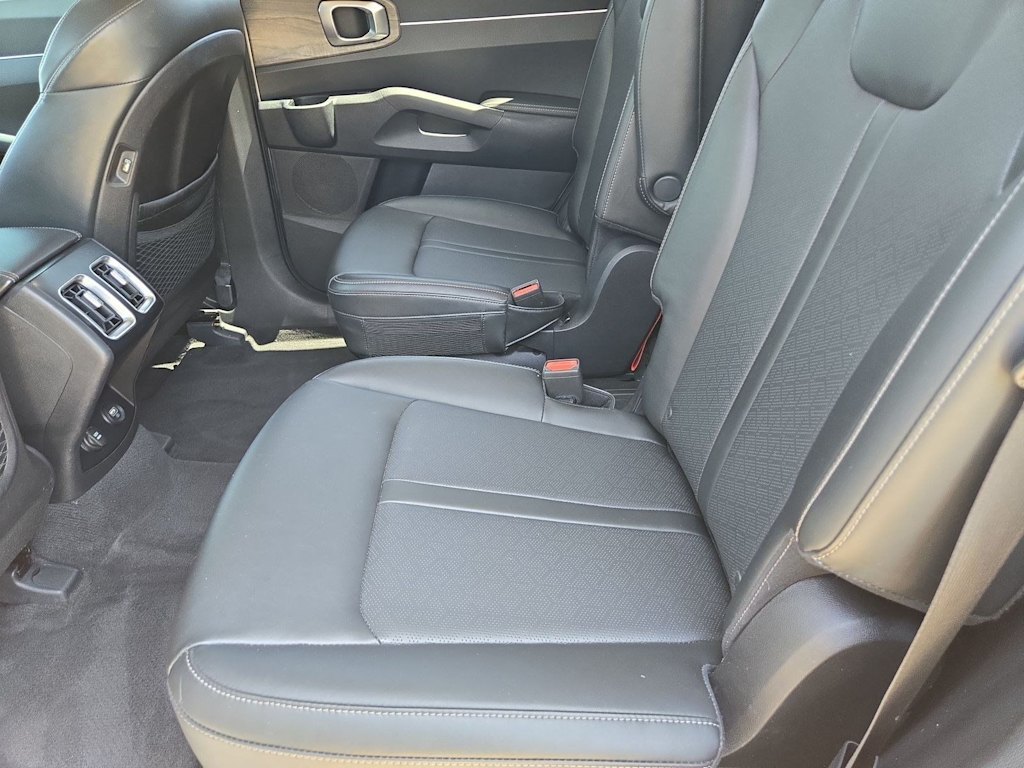 Thumbnail: 2021 Kia Sorento - 11