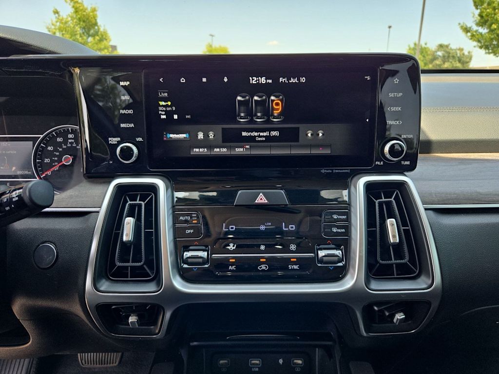 Thumbnail: 2021 Kia Sorento - 14