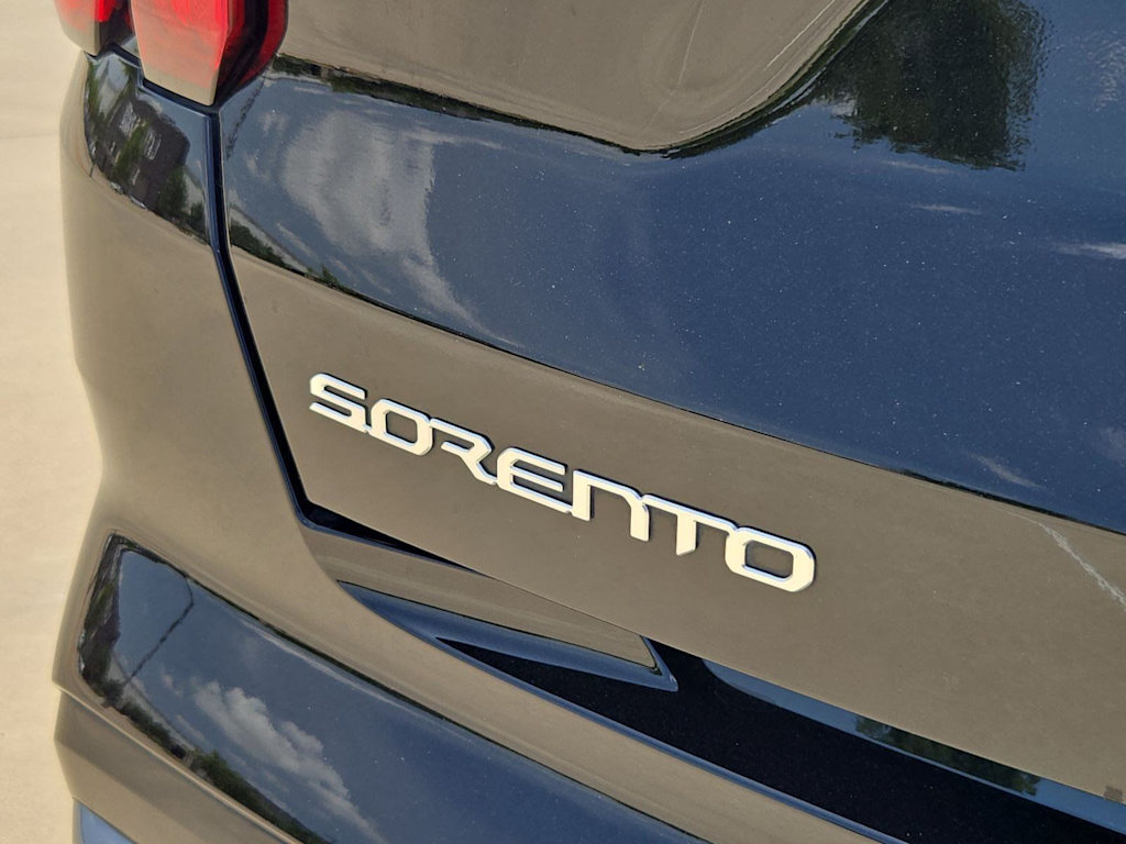 Thumbnail: 2023 Kia Sorento - 7