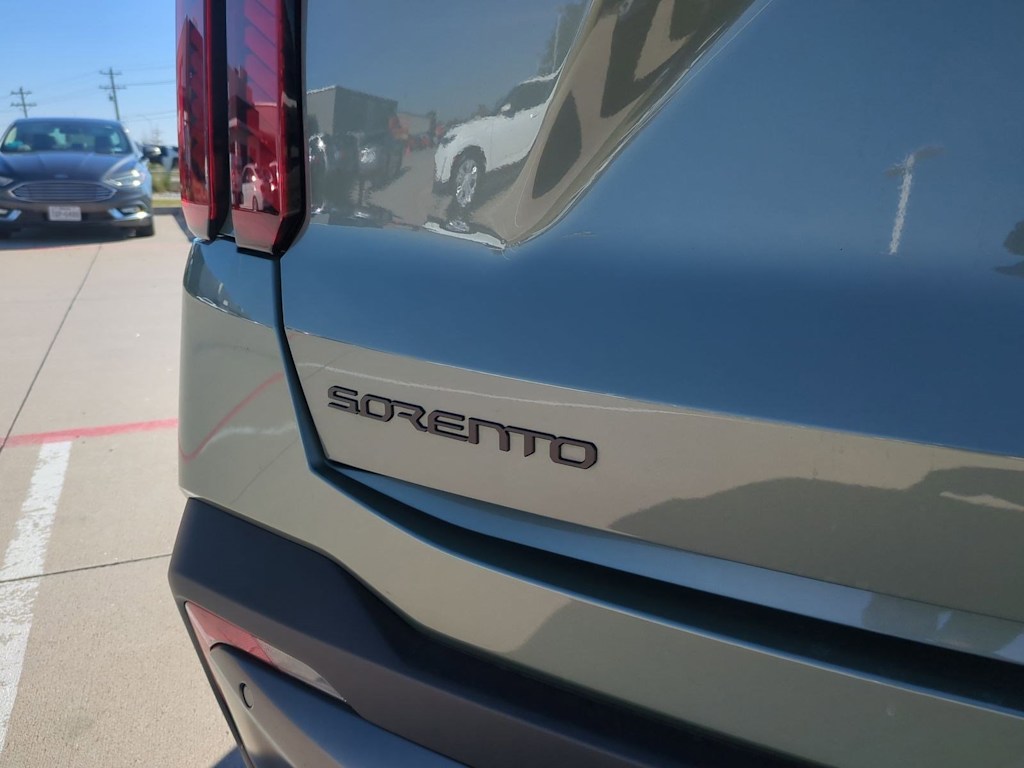 Thumbnail: 2025 Kia Sorento - 24