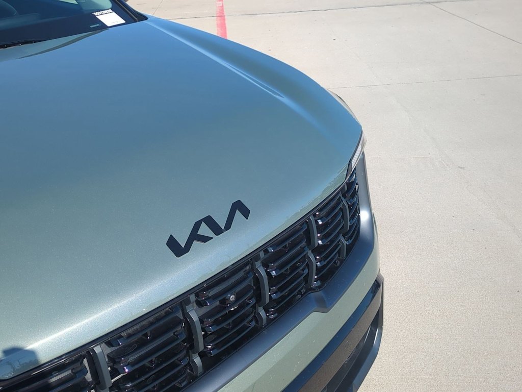 Thumbnail: 2025 Kia Sorento - 7