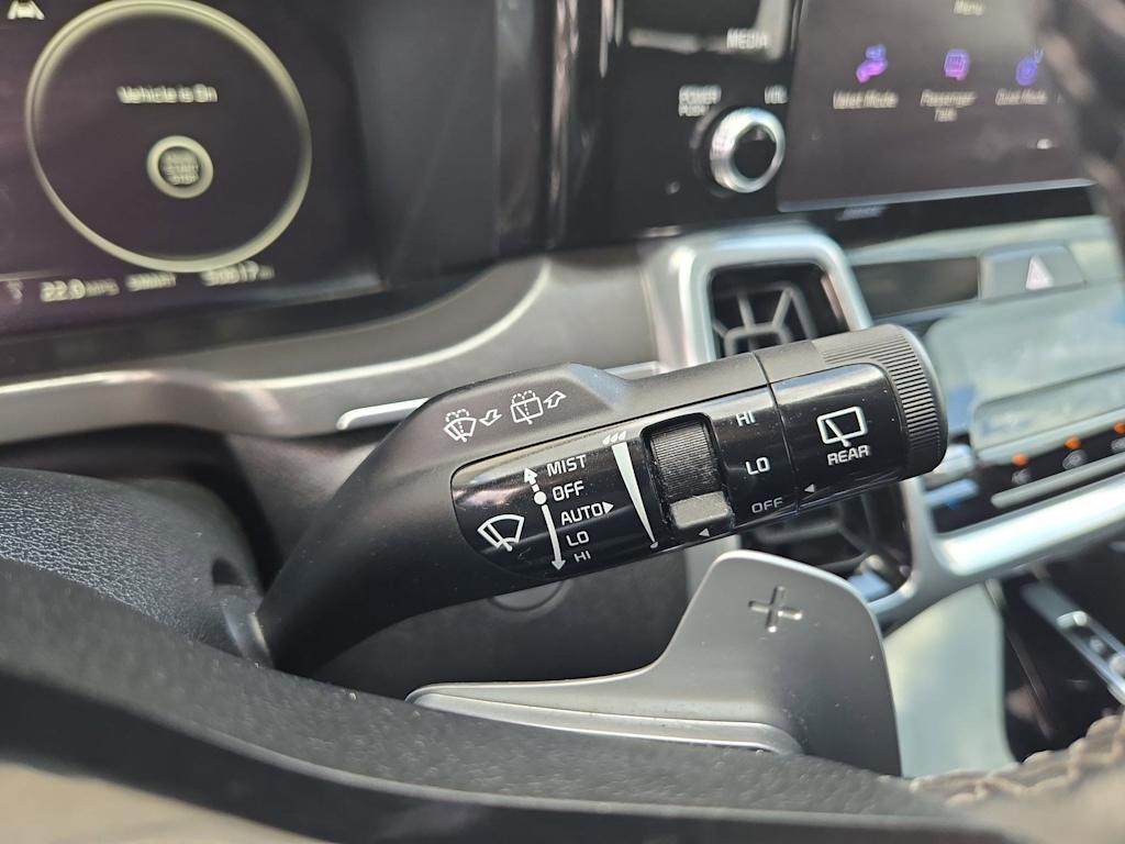 Thumbnail: 2023 Kia Sorento - 15