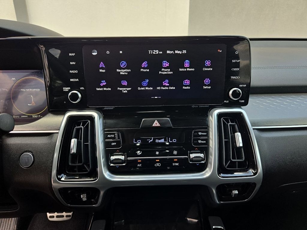 Thumbnail: 2023 Kia Sorento - 14