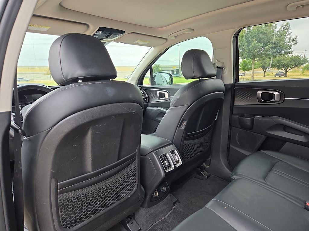 Thumbnail: 2021 Kia Sorento - 12