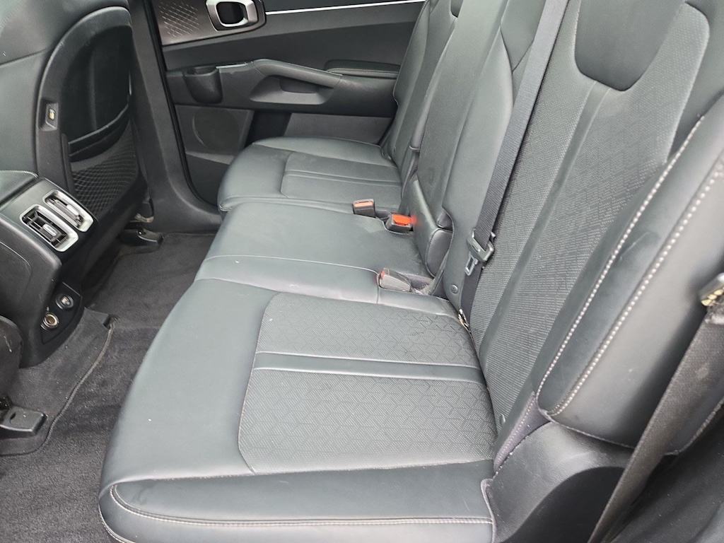 Thumbnail: 2021 Kia Sorento - 26