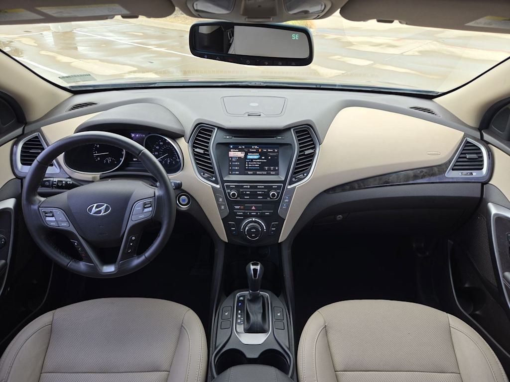 Thumbnail: 2017 Hyundai Santa Fe - 9