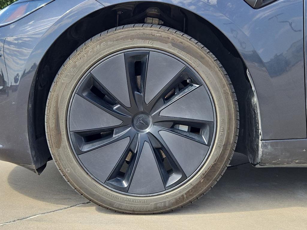 Thumbnail: 2025 Tesla Model 3 - 8