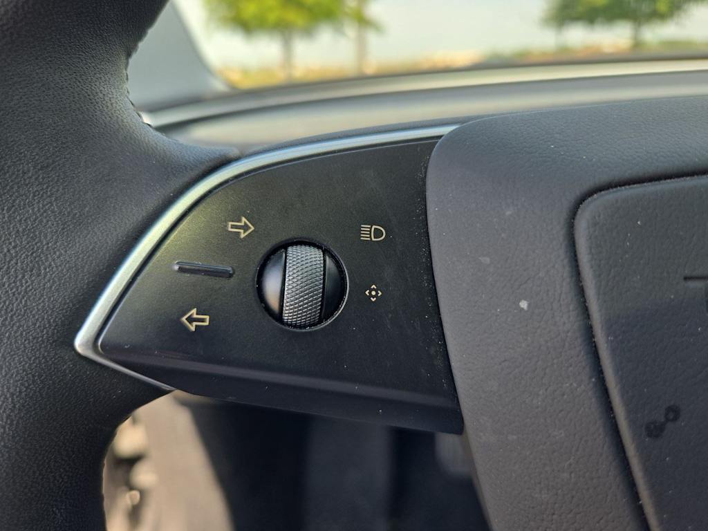 Thumbnail: 2025 Tesla Model 3 - 23