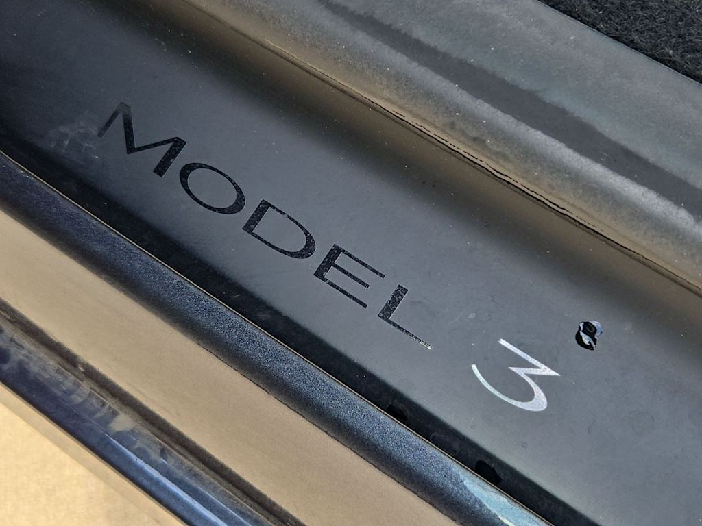 Thumbnail: 2025 Tesla Model 3 - 19