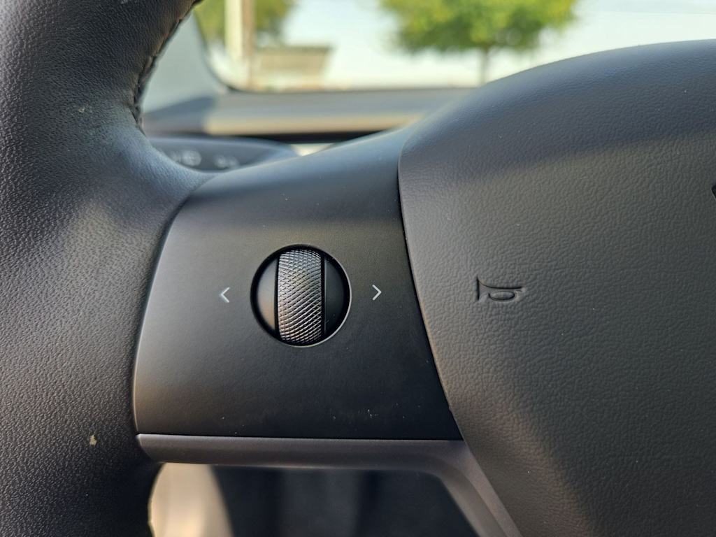 Thumbnail: 2023 Tesla Model 3 - 24