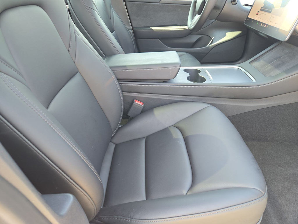 Thumbnail: 2023 Tesla Model 3 - 23
