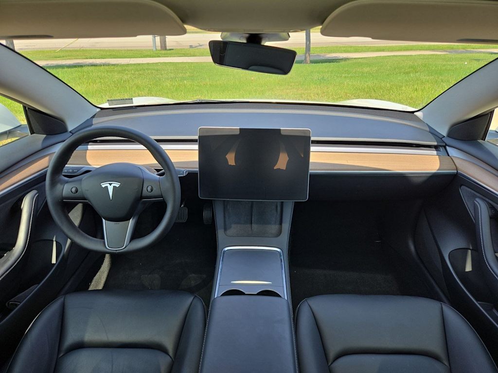 Thumbnail: 2023 Tesla Model 3 - 9