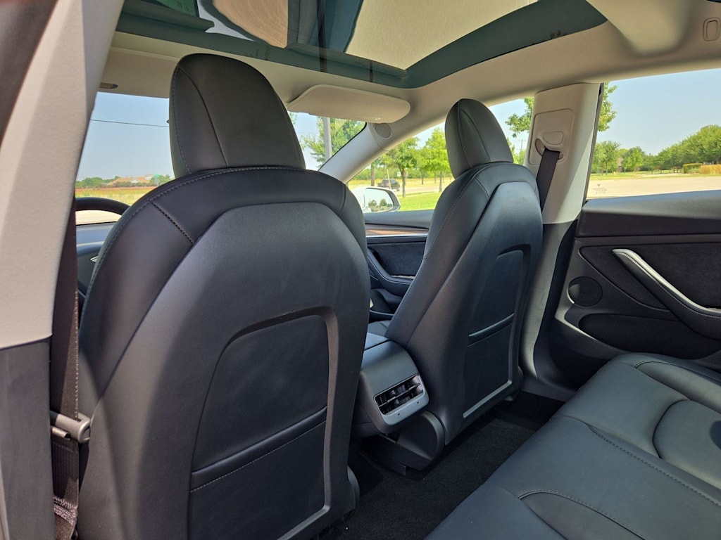 Thumbnail: 2023 Tesla Model 3 - 12