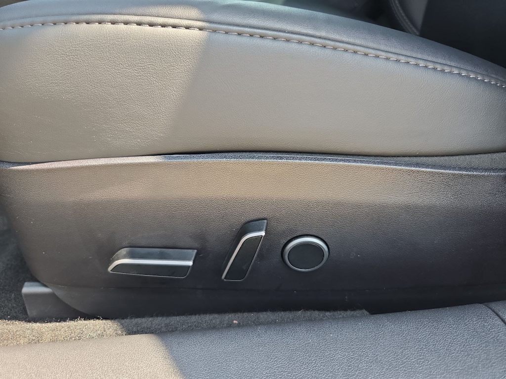 Thumbnail: 2023 Tesla Model 3 - 21