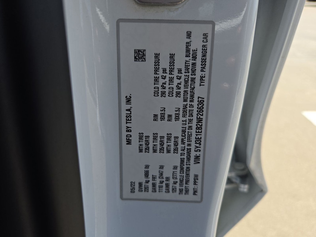 Thumbnail: 2022 Tesla Model 3 - 15