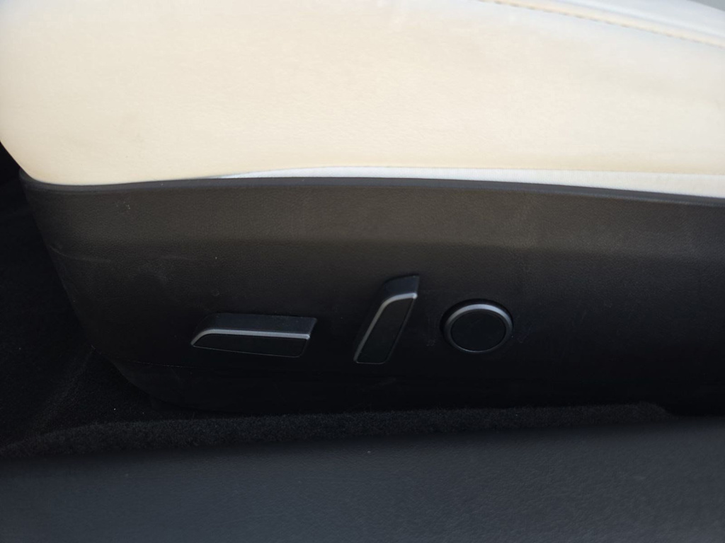 Thumbnail: 2022 Tesla Model 3 - 20