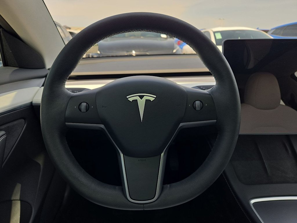 Thumbnail: 2022 Tesla Model 3 - 13