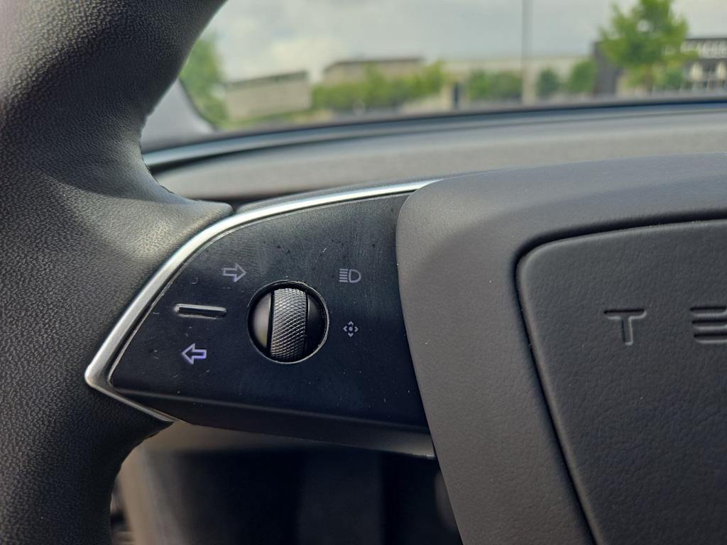 Thumbnail: 2024 Tesla Model 3 - 23
