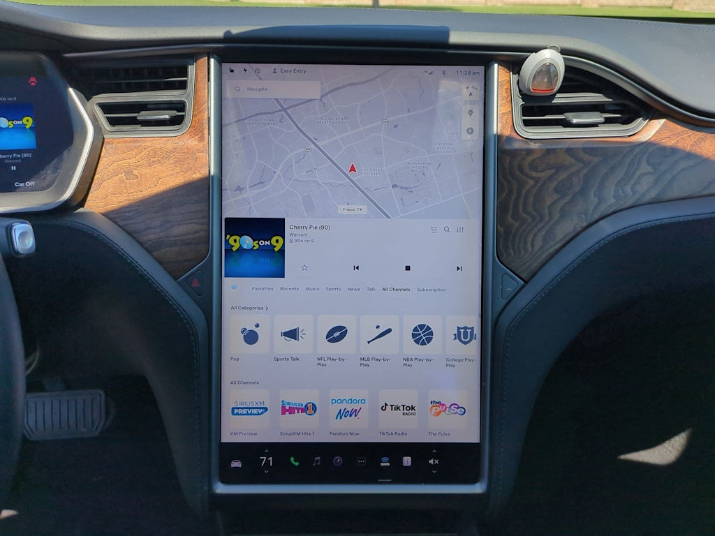 Thumbnail: 2021 Tesla Model S - 14