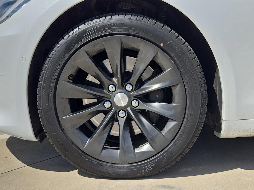 Thumbnail: 2020 Tesla Model S - 8