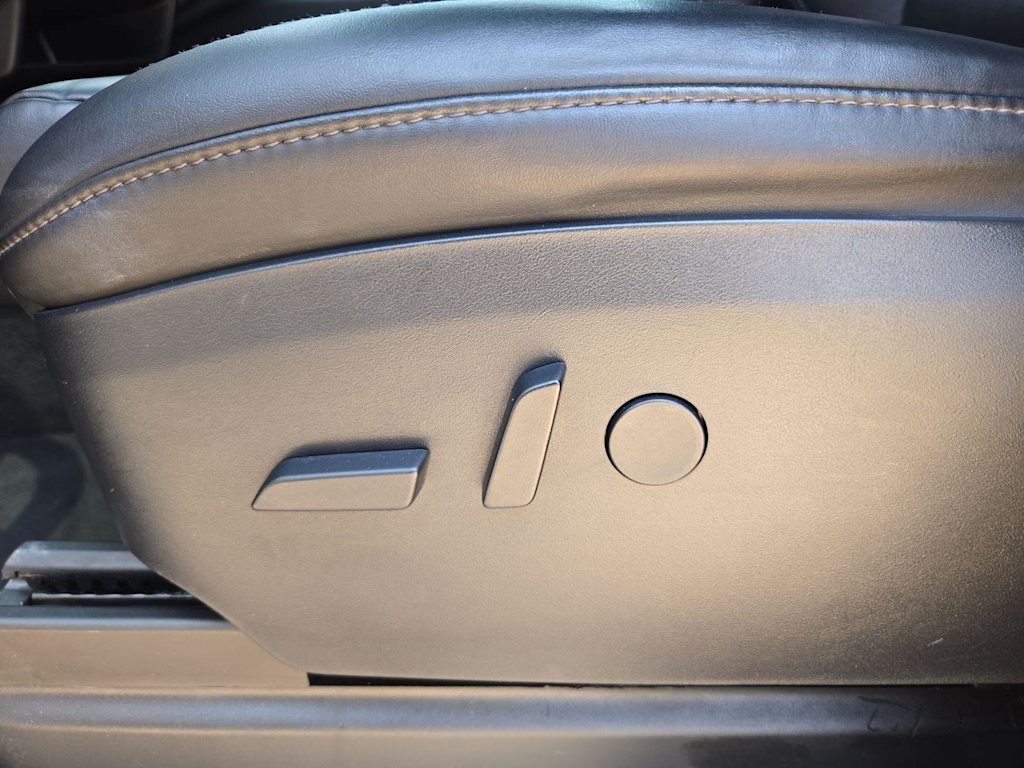 Thumbnail: 2020 Tesla Model X - 22