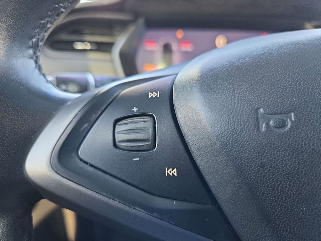 Thumbnail: 2021 Tesla Model X - 23