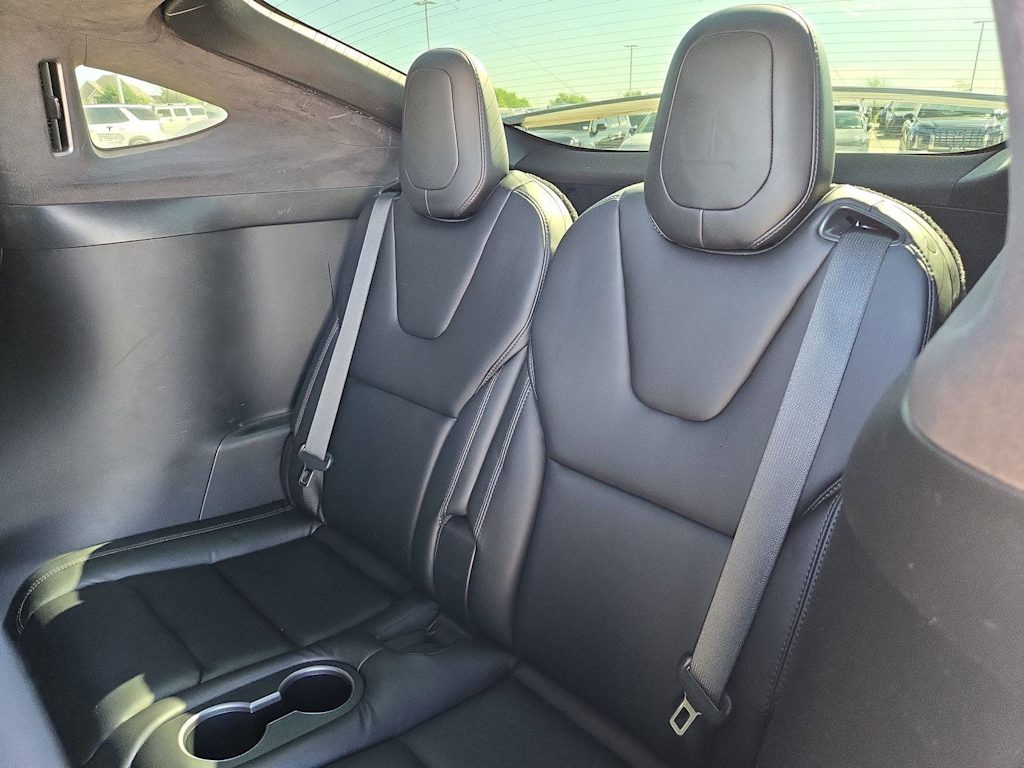 Thumbnail: 2021 Tesla Model X - 31